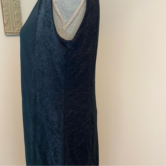 Mango sleeveless LBD with lace at sides - Picture 3 of 8